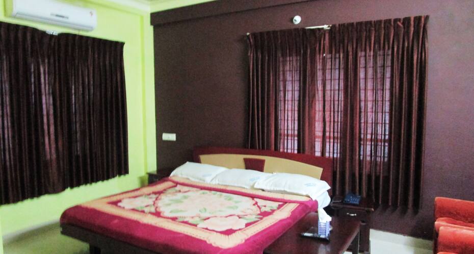 Govind Tourist Home, Guruvayoor 1